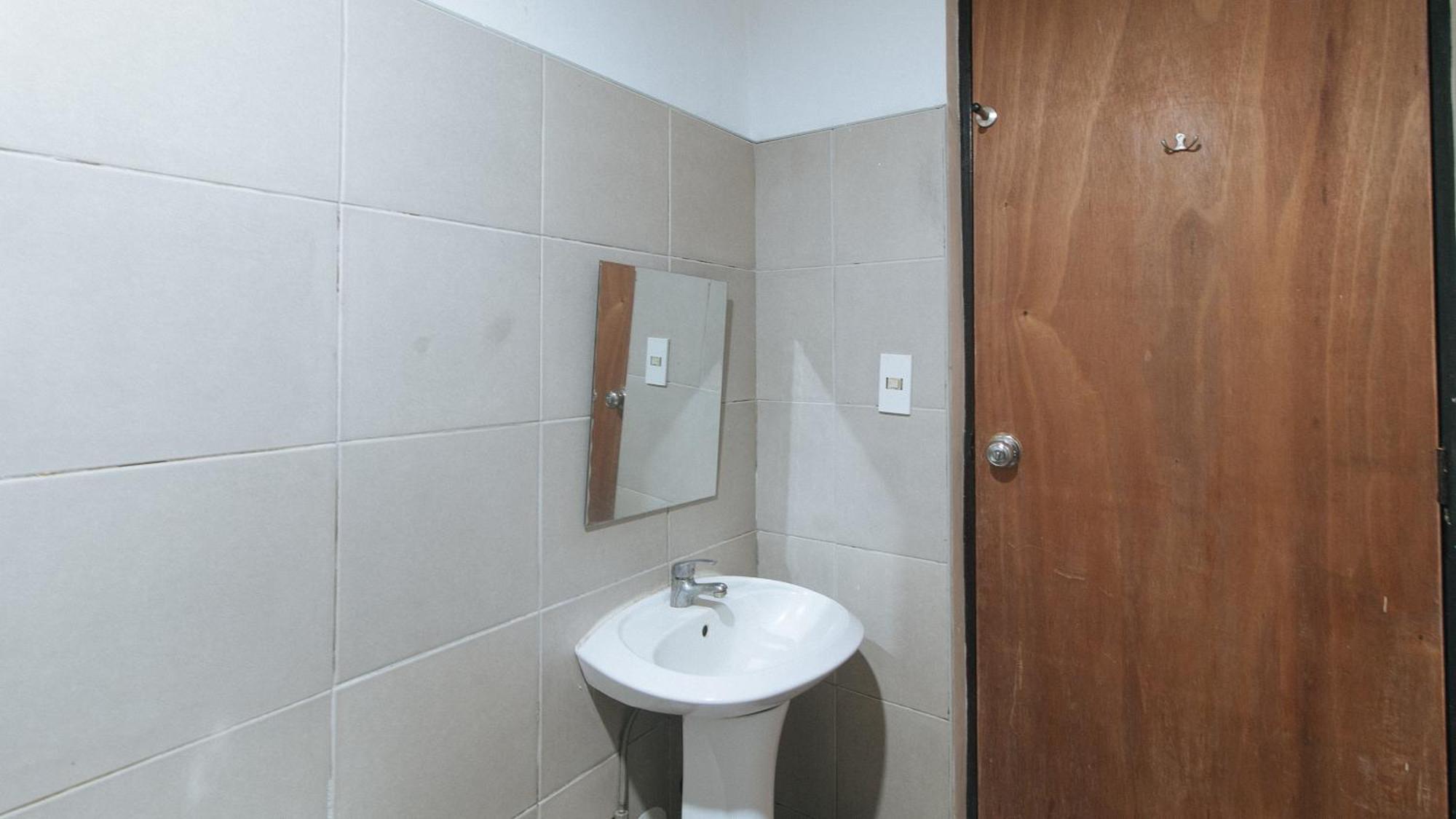 Reddoorz Near Sm City Muntinlupa San Pedro  Εξωτερικό φωτογραφία